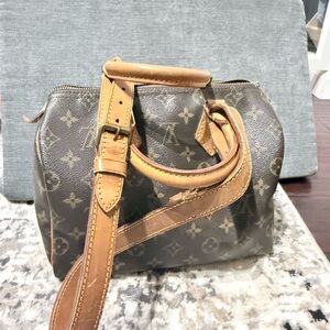 Louis Vuitton Vintage Speedy 25